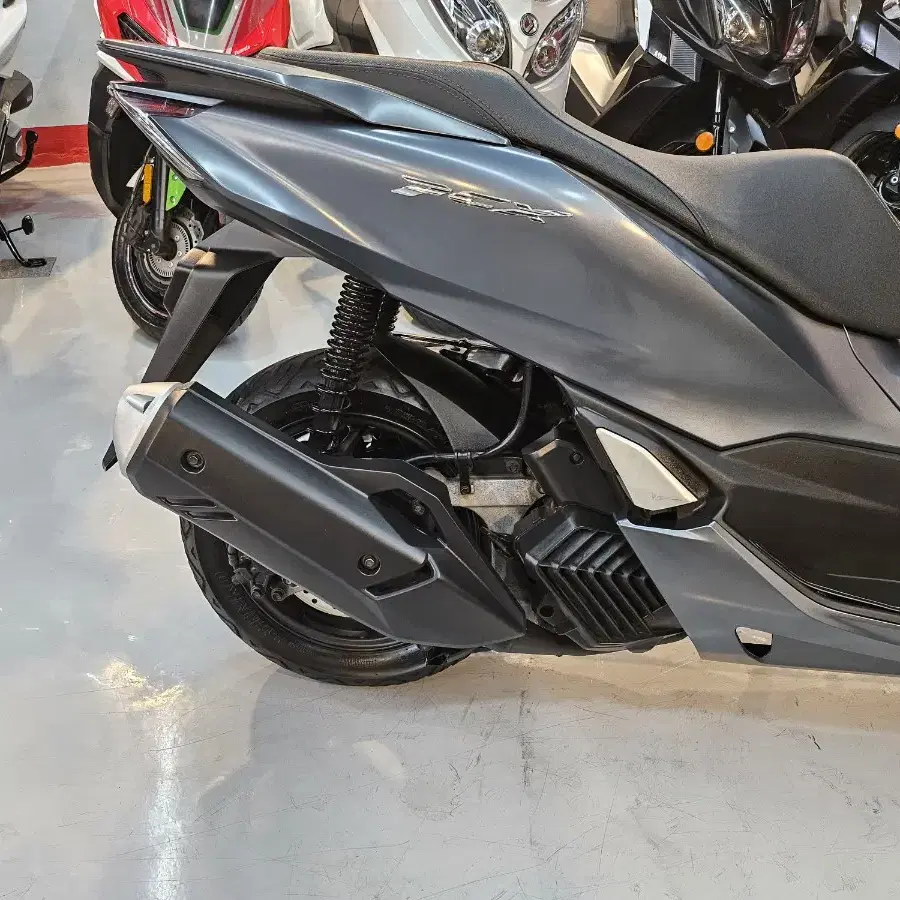 혼다 PCX125ABS 22년식 판매합니다