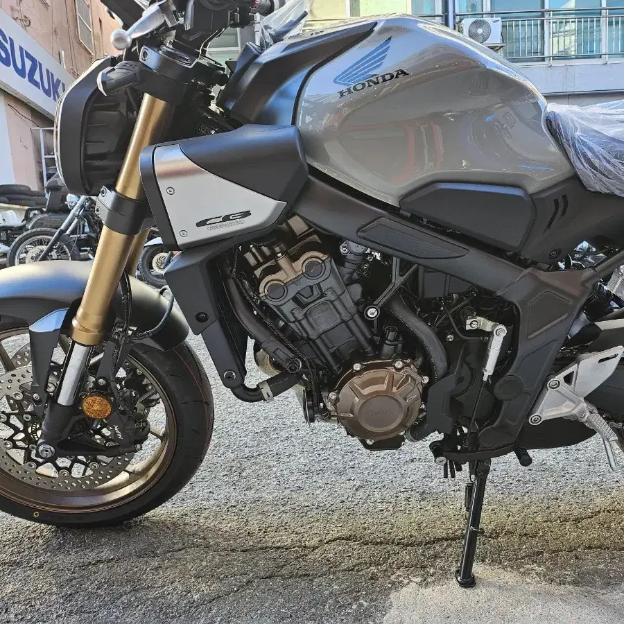 혼다 CB650R E클러치 그레이컬러신차판매합니다(당일출고가능전국탁송가능