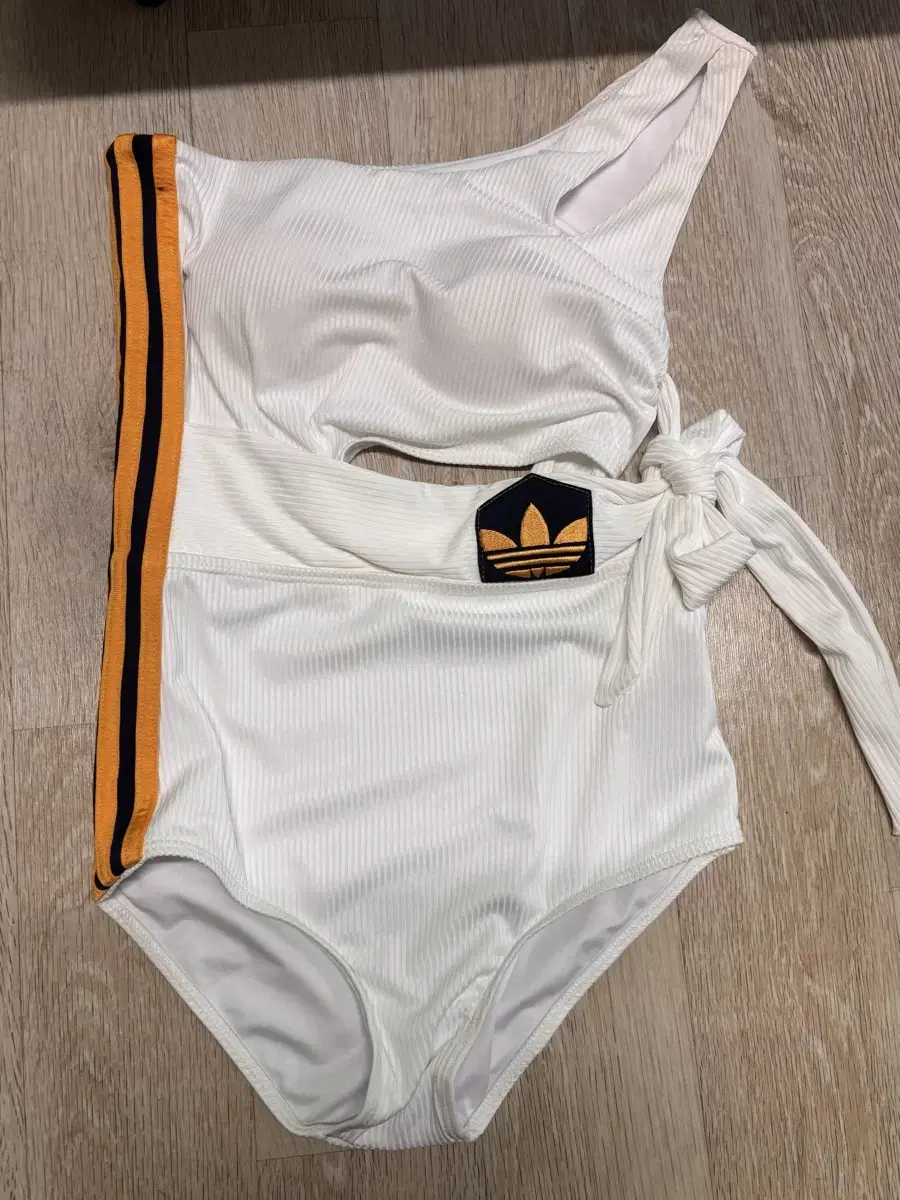 New Product) Yoon Ae-na Custom Adidas Monokini