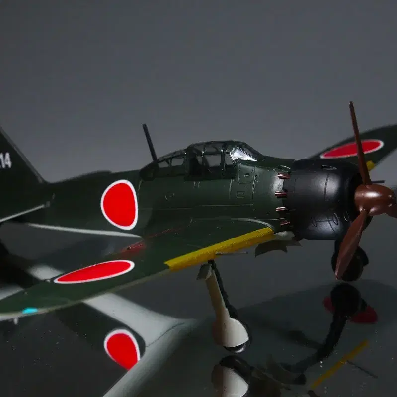 1/48 일본해군항공대 A6M5 제로센 전투기모형