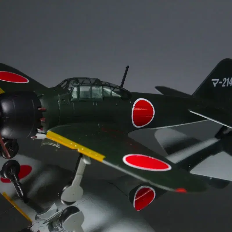 1/48 일본해군항공대 A6M5 제로센 전투기모형