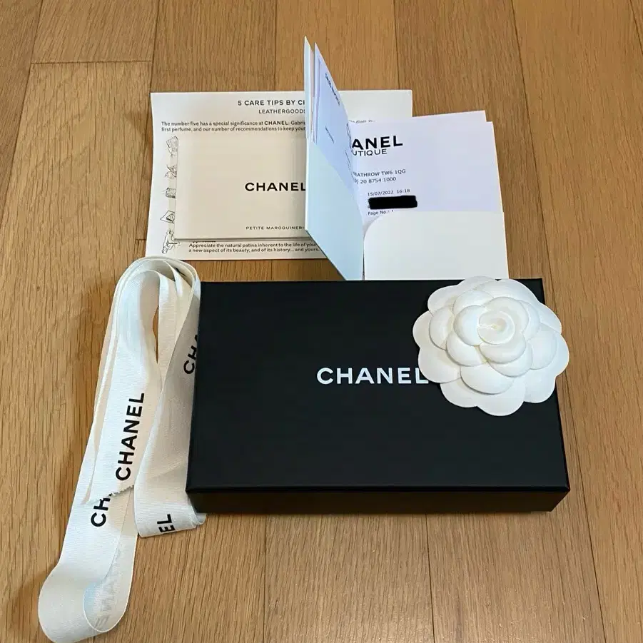 CHANEL 샤넬 클래식 지갑 지퍼돌이 블랙 은장