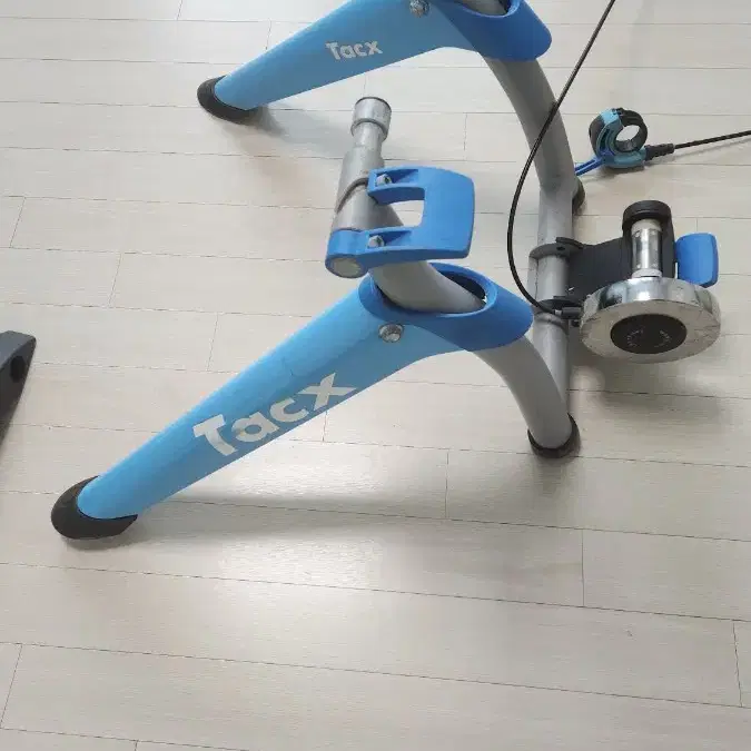 탁스 로라 tacx 로라