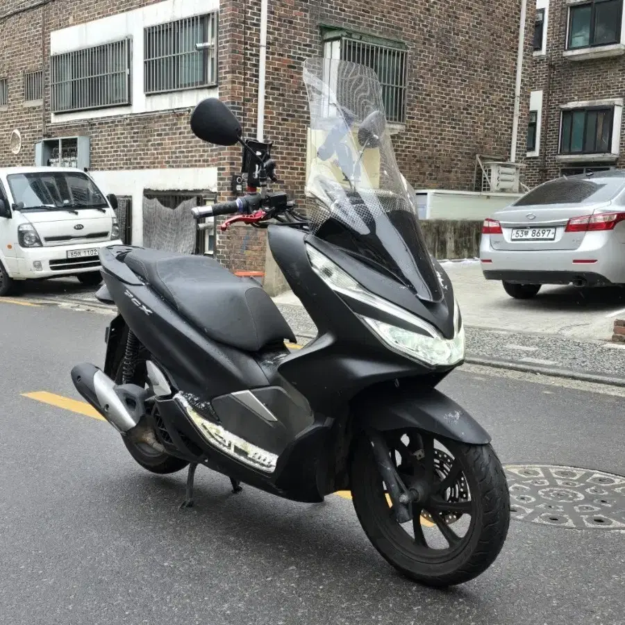 혼다 PCX125 20년식 더뉴모델 판매합니다