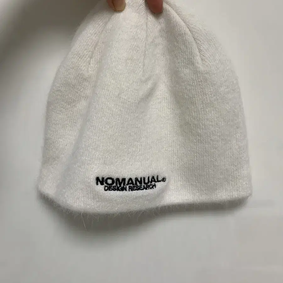 노매뉴얼 비니 NM HAIRY BEANIE / 화이트 블랙 묶음판매