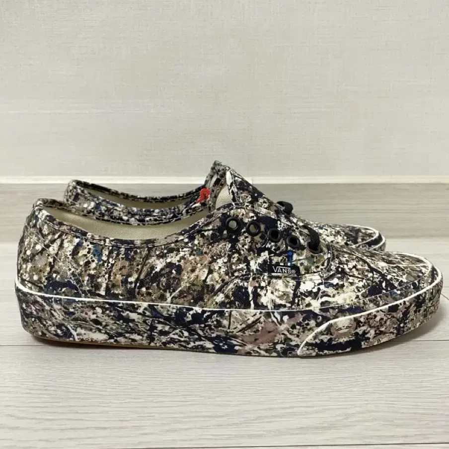 VANS X MOMA Jackson Pollock Authentic