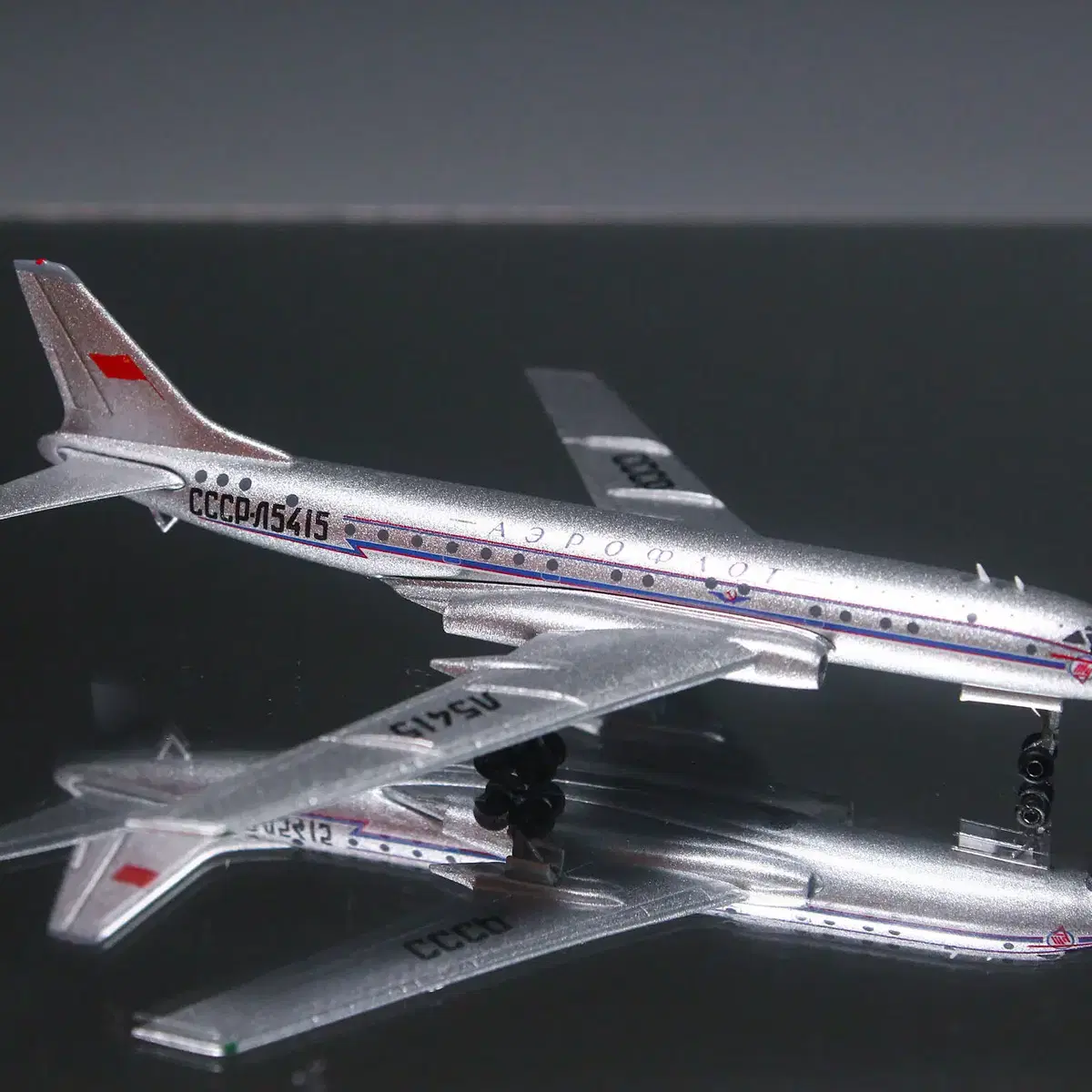 1/400 Aeroflot TU-104 CCCP-L5415 비행기모