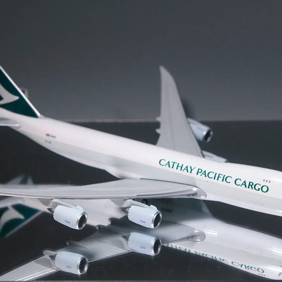 1/400 케세이퍼시픽 B747-867F 비행기모형