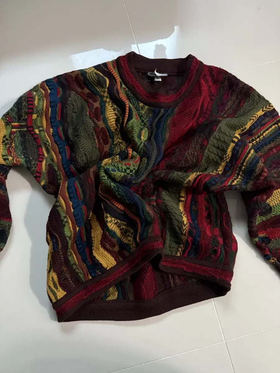 COOGI VINTAGE KNIT