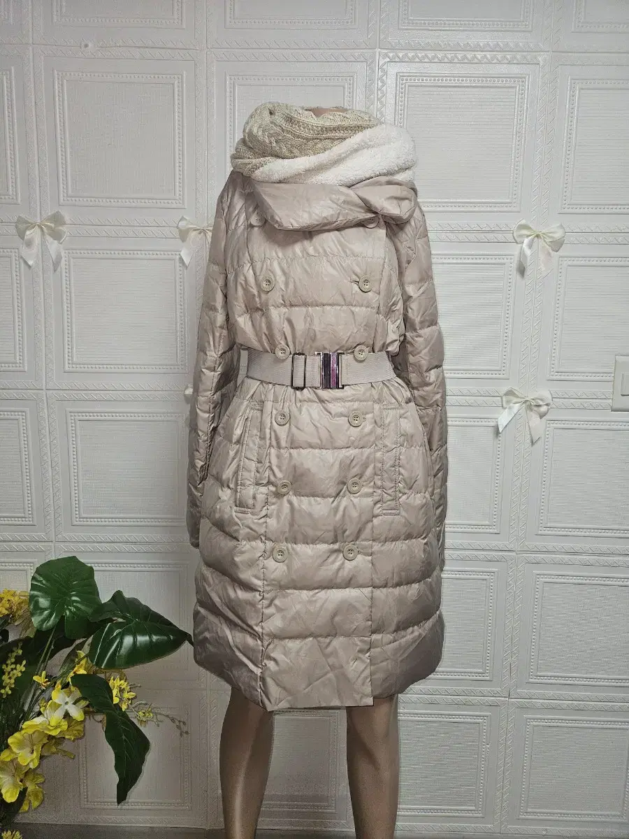 Down 70 Padded Coat (New product with neck warmer)