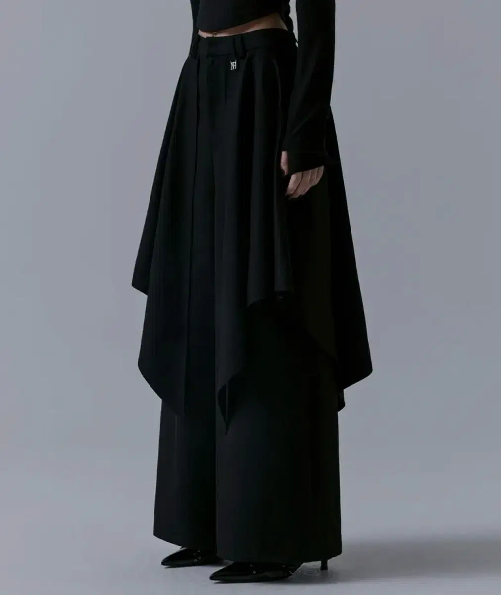 트리밍버드 Layered Drape Wrap Trouser [Black]