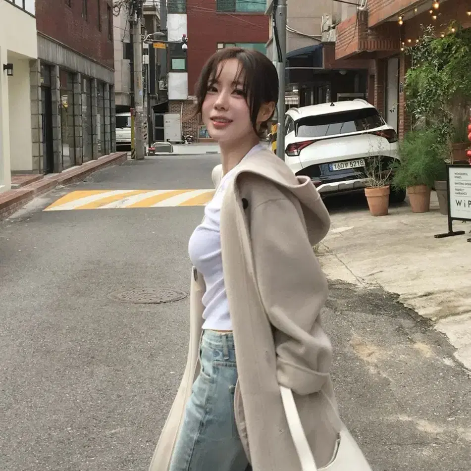 유라고 후디드 울 코트 Hooded wool handmade coat