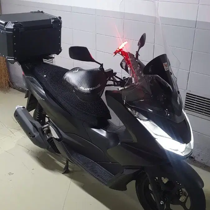 혼다 PCX125 ABS 23년식 블랙  판매(판매보류)