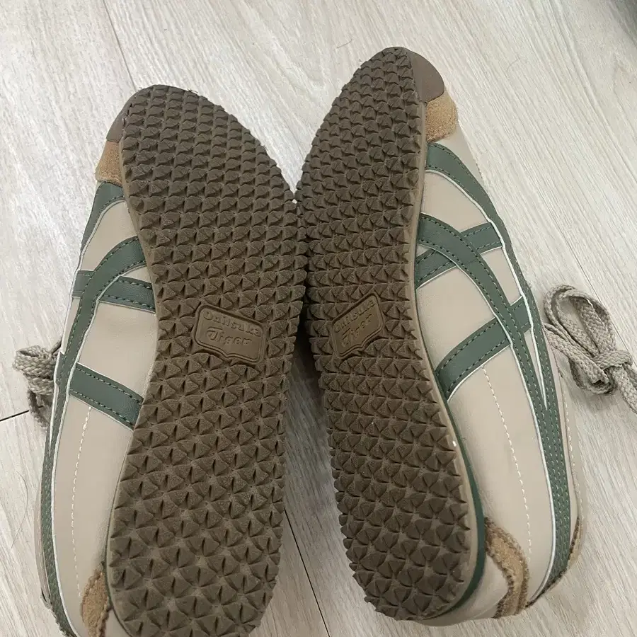 오네츠카타이거 신발 팔아요. Onitsuka Tiger Mexico 66