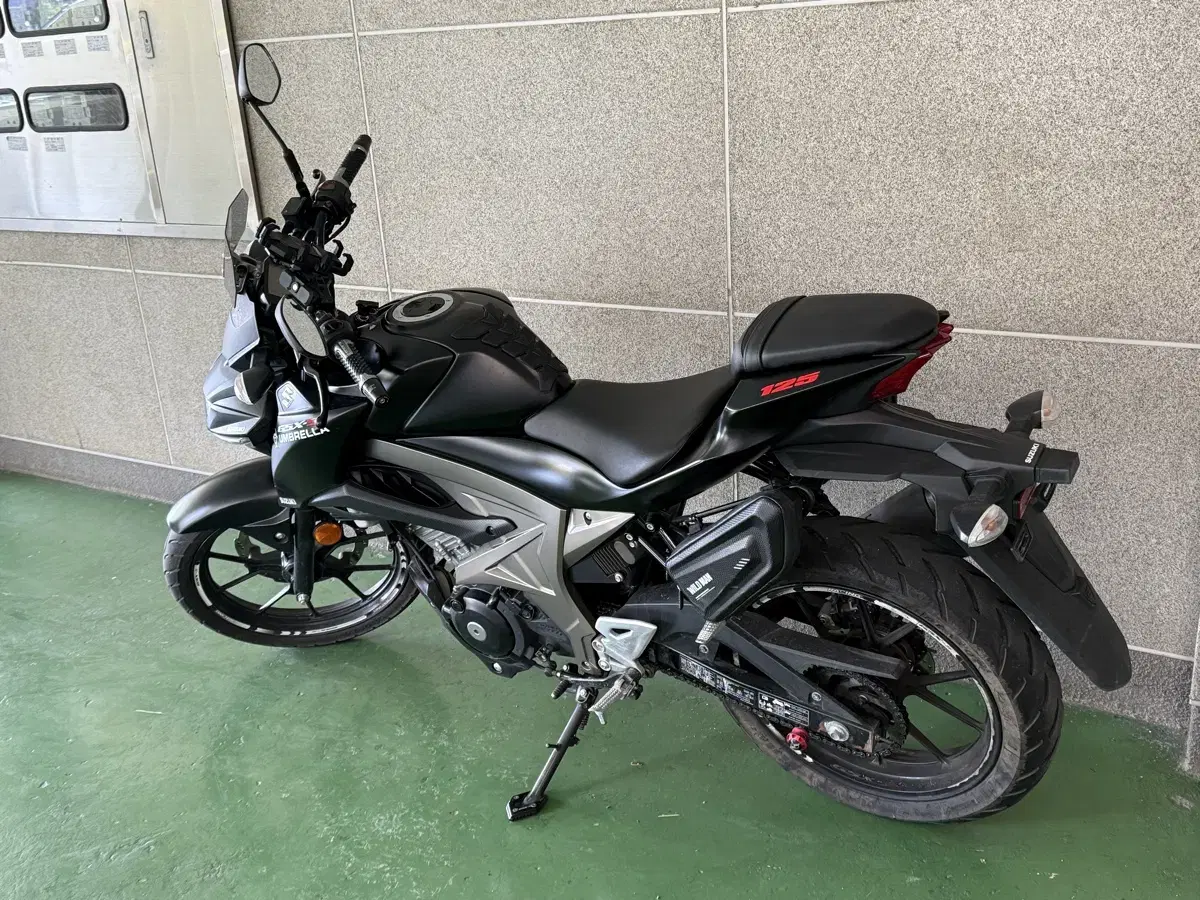 GSX-S125