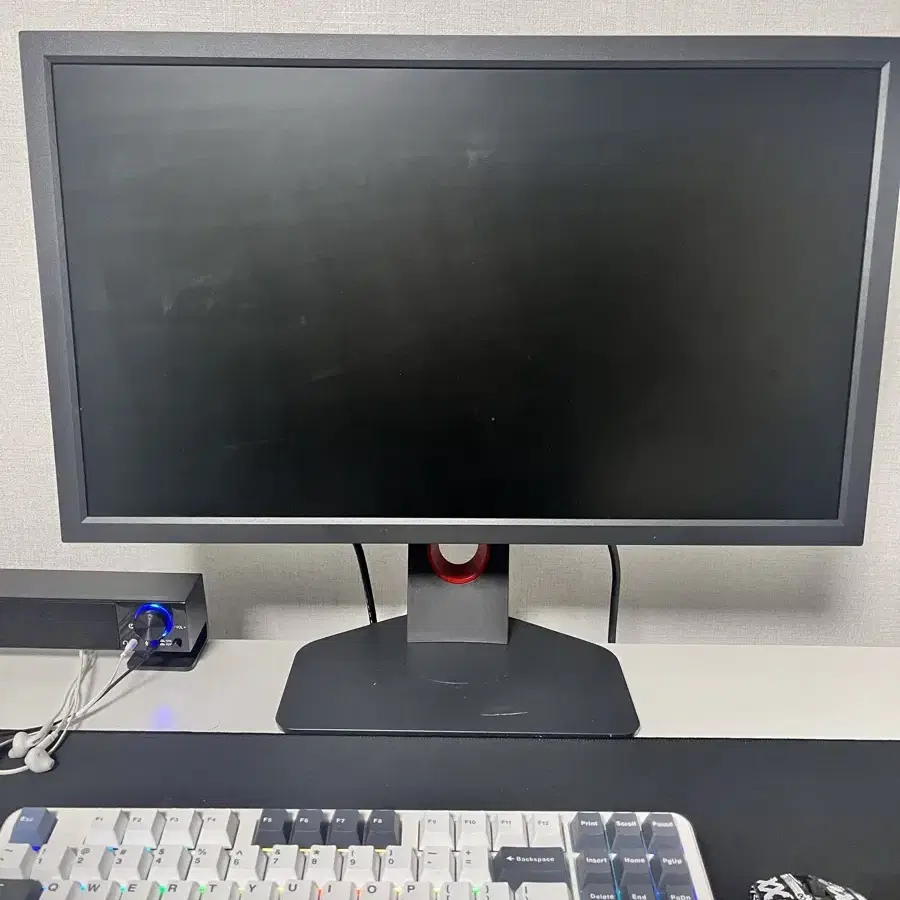 벤큐XL2411k 144HZ 모니터 팝니다