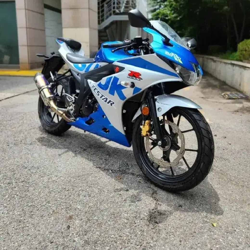 GSX-R125 2021년식 / 스페셜카울 2채널 블박 요시무라 풀배기