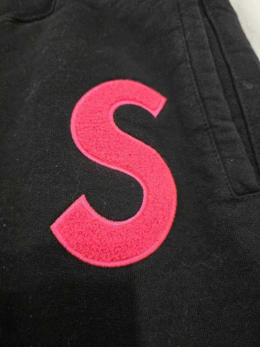 Supreme Logo Pants black pink L