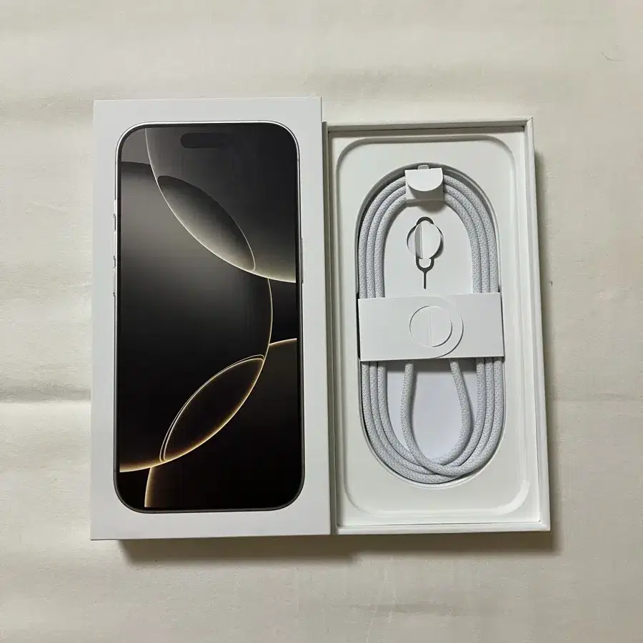 Iphone 16 Pro 256GB(SSS)