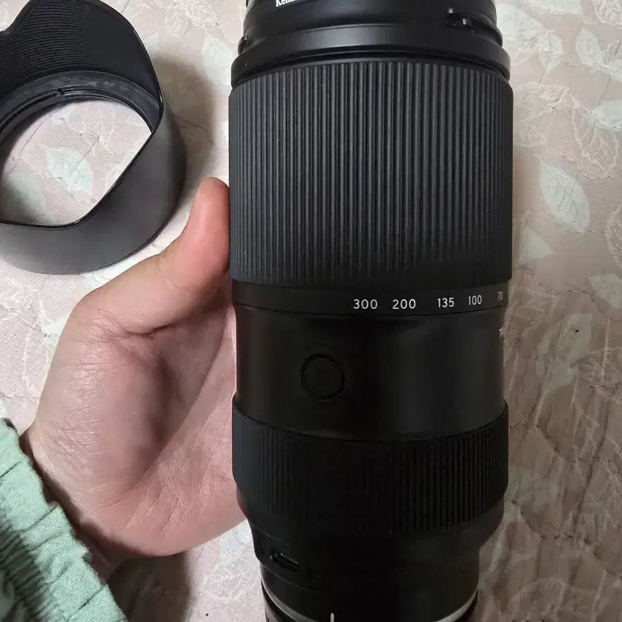 소니 탐론 50-300  렌즈 팝니다