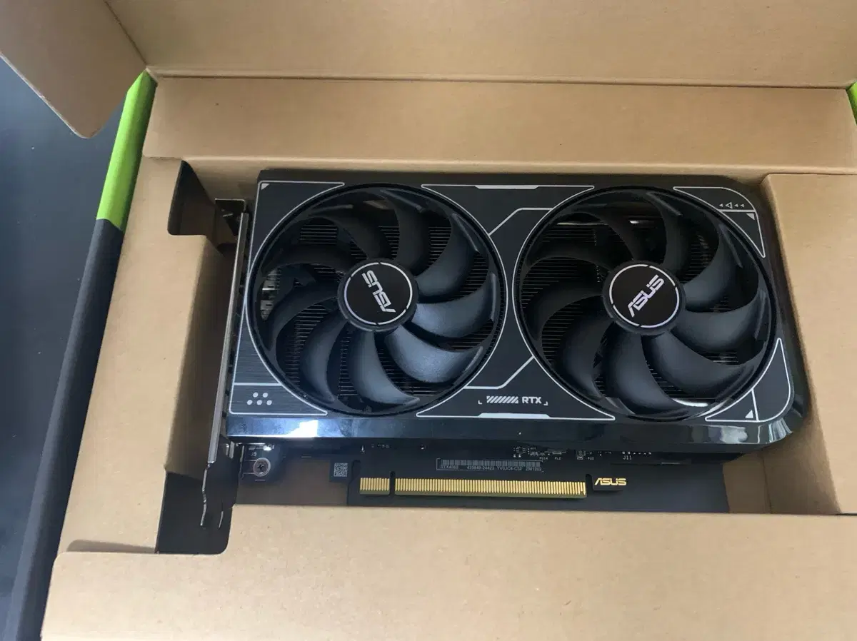 ASUS DUAL 지포스 RTX 4060 8GB 그래픽카드