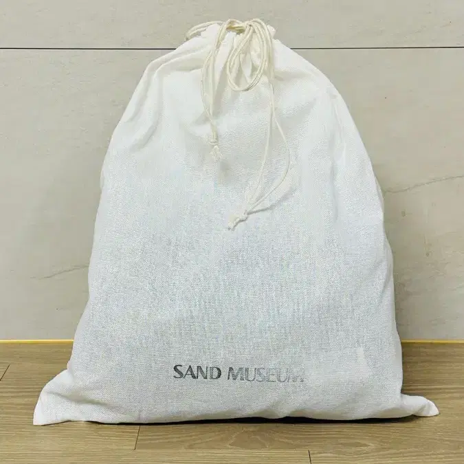 샌드뮤지엄/ Oak Bag mini(크랙 블랙색상)