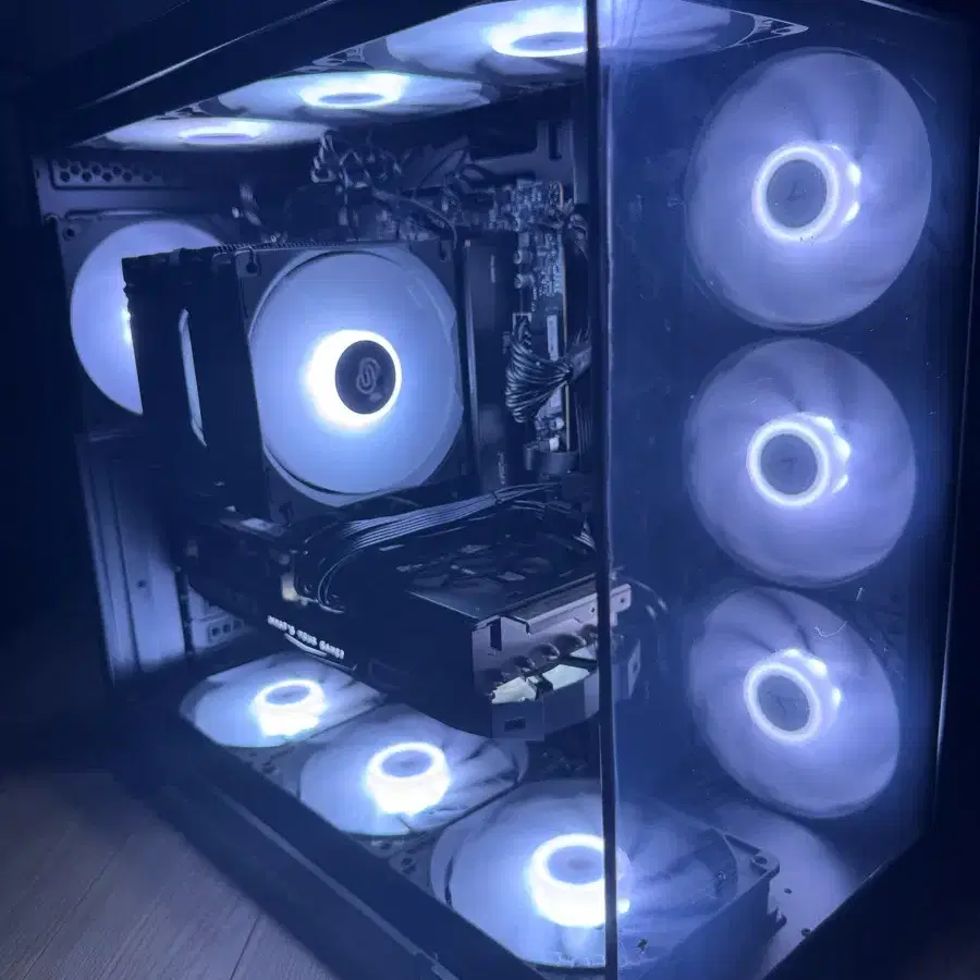 라이젠 9600x / RTX3080 고사양 게이밍 컴퓨터