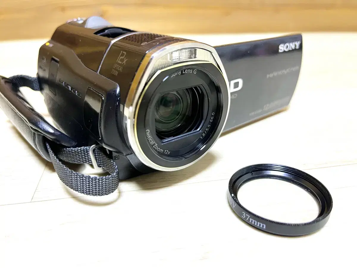 Sony camcorder HDR-CX500 (manufactured in 2009) for sale. Year of manufacture