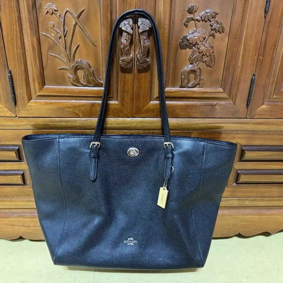 코치 턴락토트 인 크로스그레인 레더(36454)