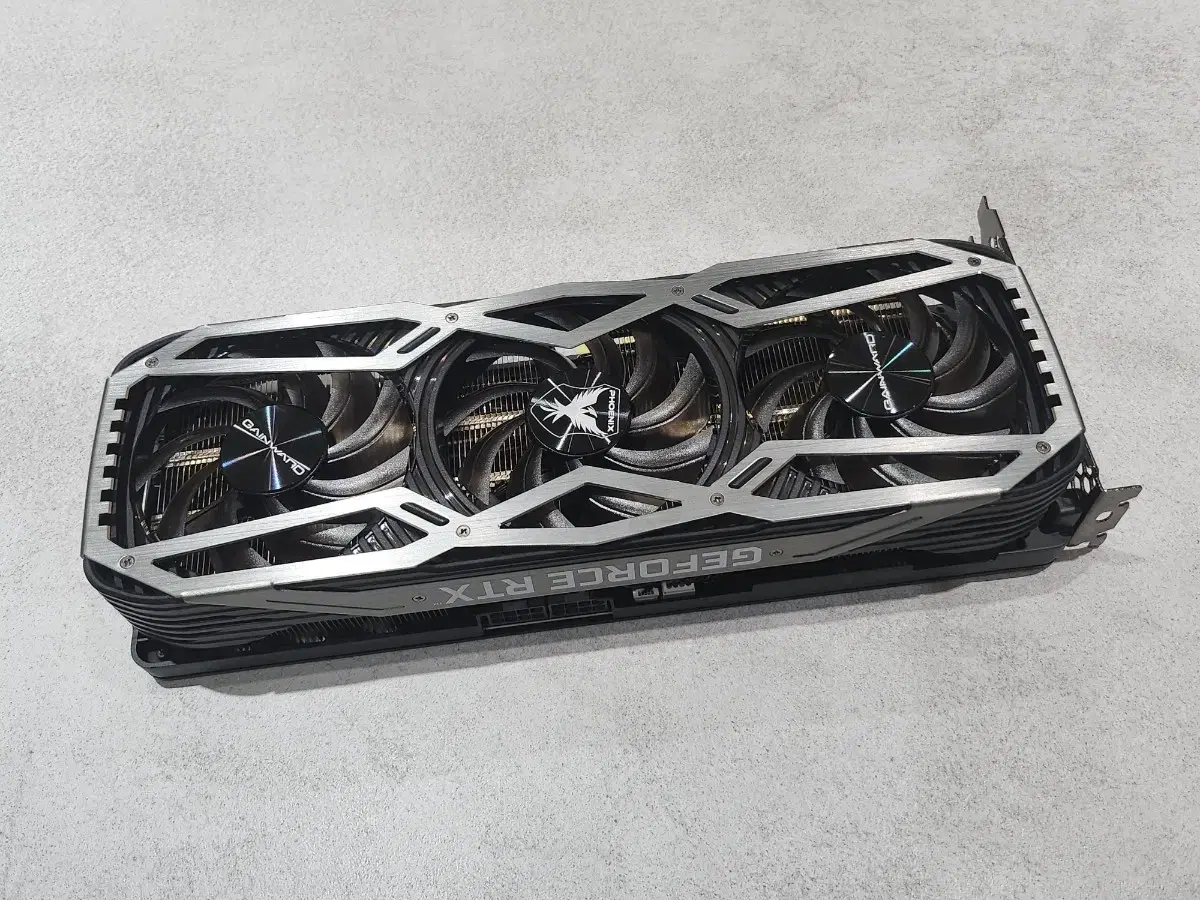 GEFORCE RTX 3070PHOENIX