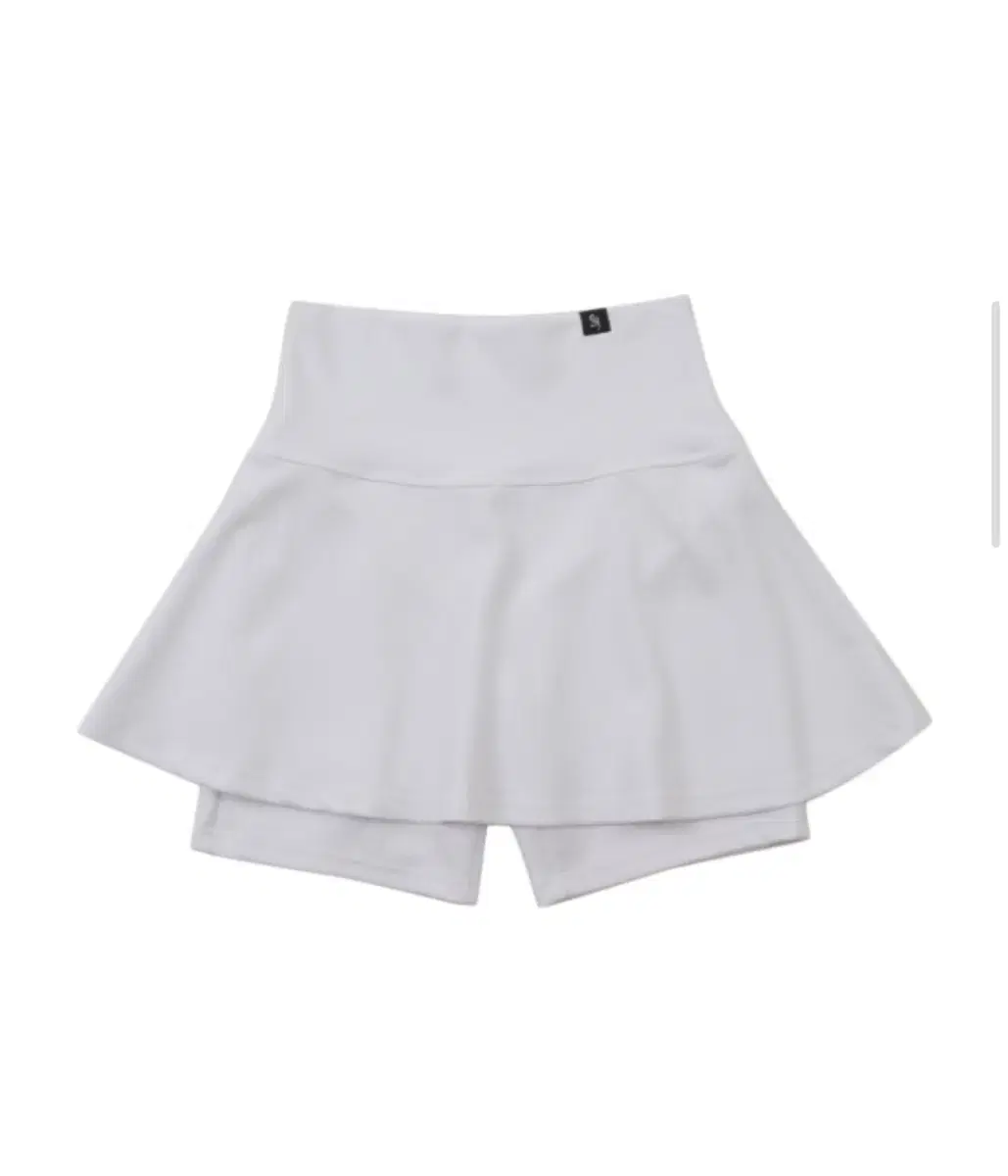 PLAIN POLD FLARE SKIRT SHORTS WHITE