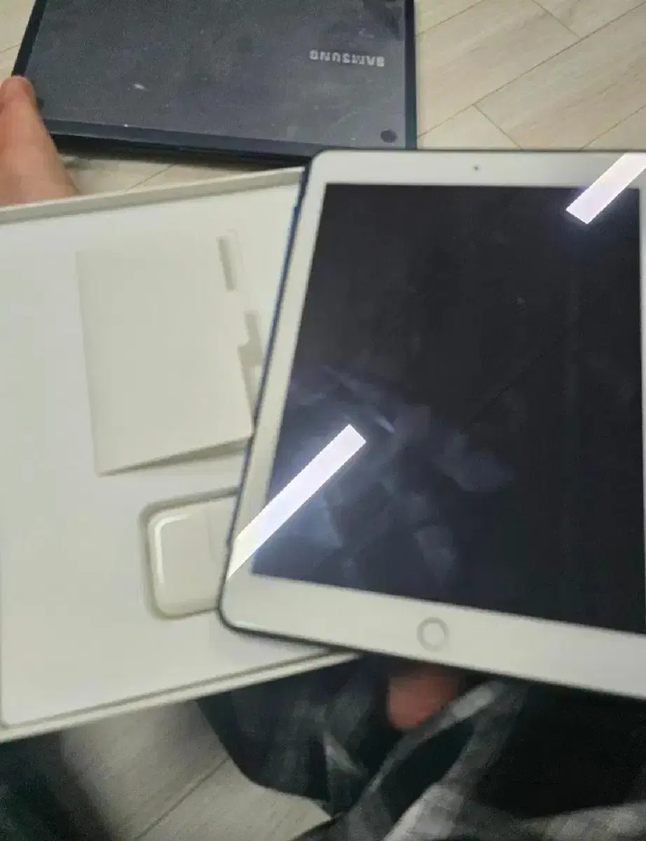 ipad air2 16GB 판매합니다.