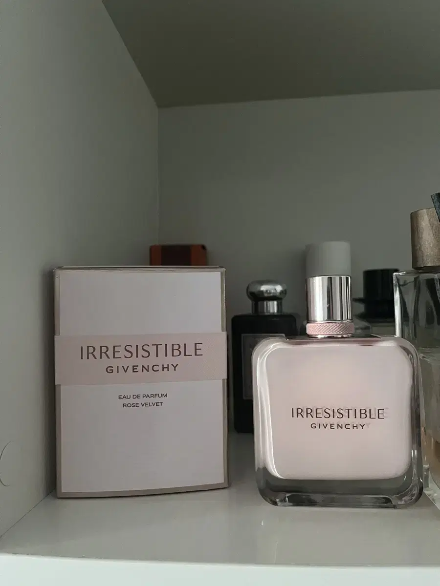 Givenchy irresistible 지방시 이리지스터블 80ml향수