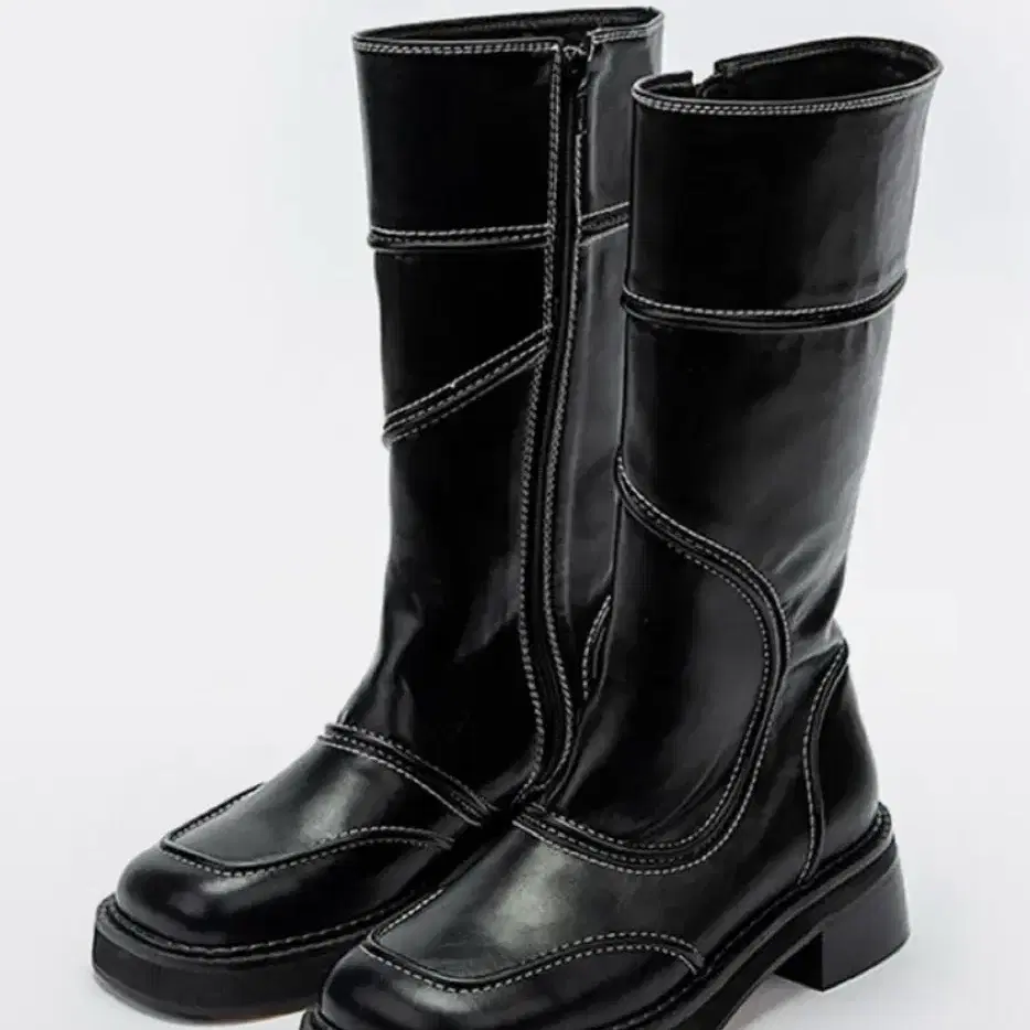 에이티티 미들 부츠 Stitch line boots (black 245)