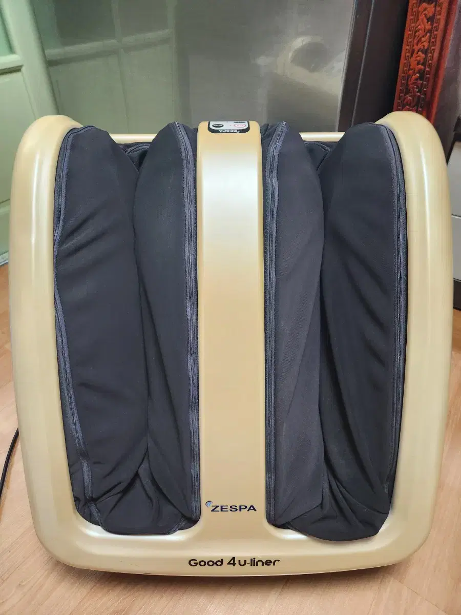 The ZESPA Electric Foot Calf Massager is in good condition because I haven't used it much.