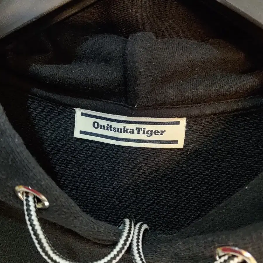 Onitsuka Tiger 오니츠카타이거  정품  후드 100