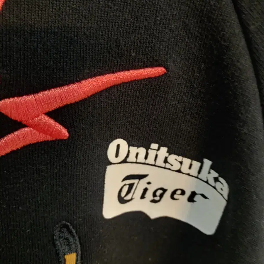 Onitsuka Tiger 오니츠카타이거  정품  후드 100