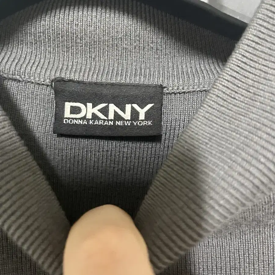 dkny디케이앤와이모크넥목넥하프넥목폴라터틀넥니트그레이s사이즈지만95정도