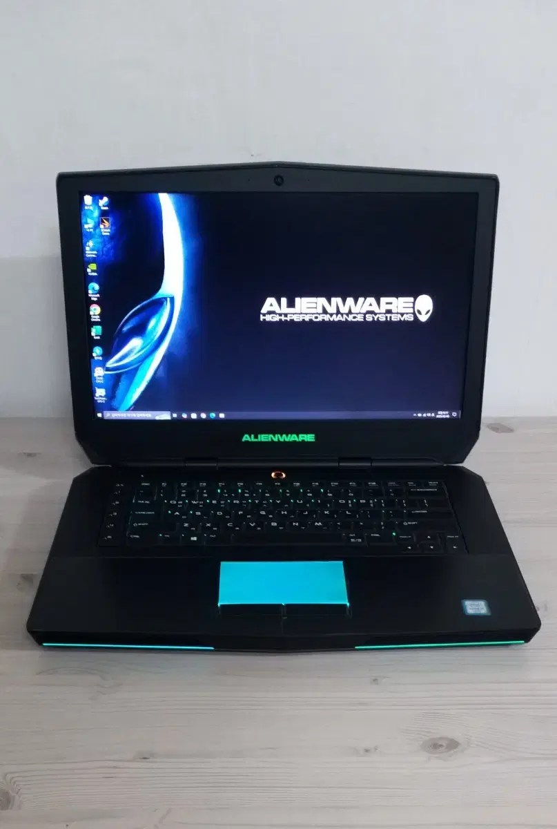 DELL ALIENWARE 15 R2 / i7-6820HK GTX980M