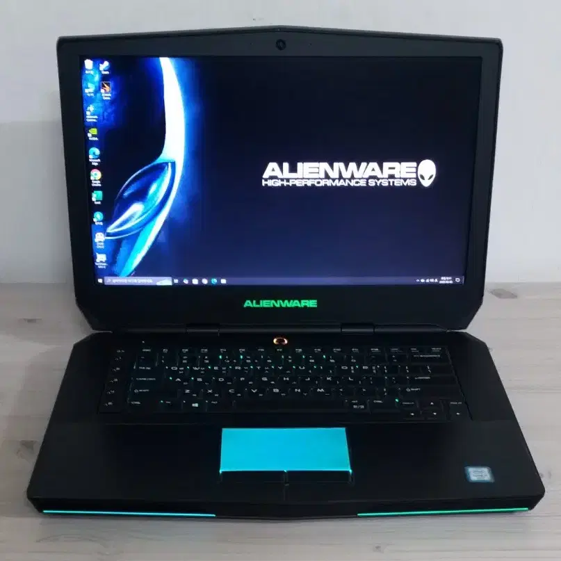 DELL ALIENWARE 15 R2 / i7-6820HK GTX980M