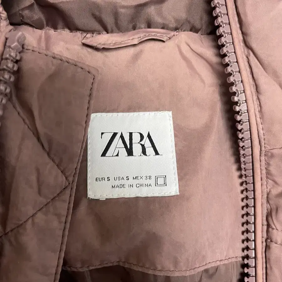 ZARA 패딩