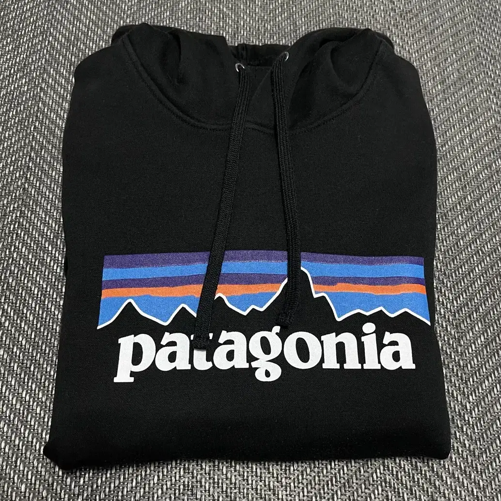 L] 파타고니아(patagonia) 업라이절 후드티