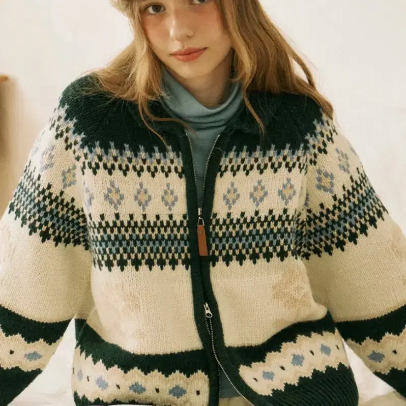 (정품) 아워호프 Margaret Nordic Cowichan Cardi