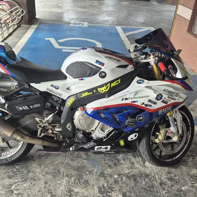 BMW S 1000 RR