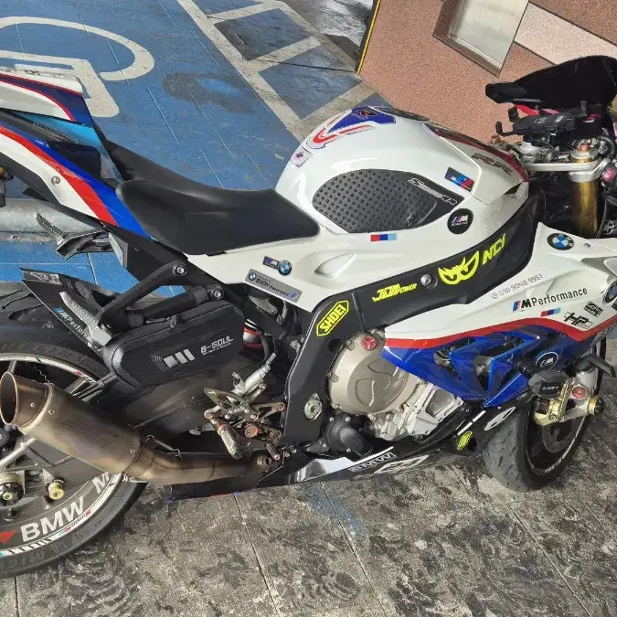 BMW S 1000 RR