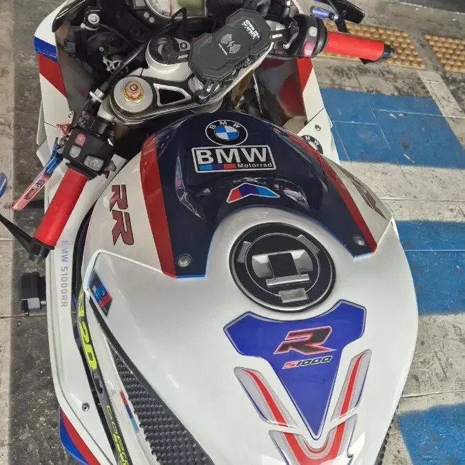 BMW S 1000 RR