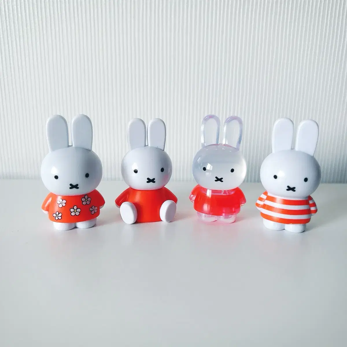 [Set] Orange Miffy Gacha Figure 4-piece Set Vintage Accessories Remint