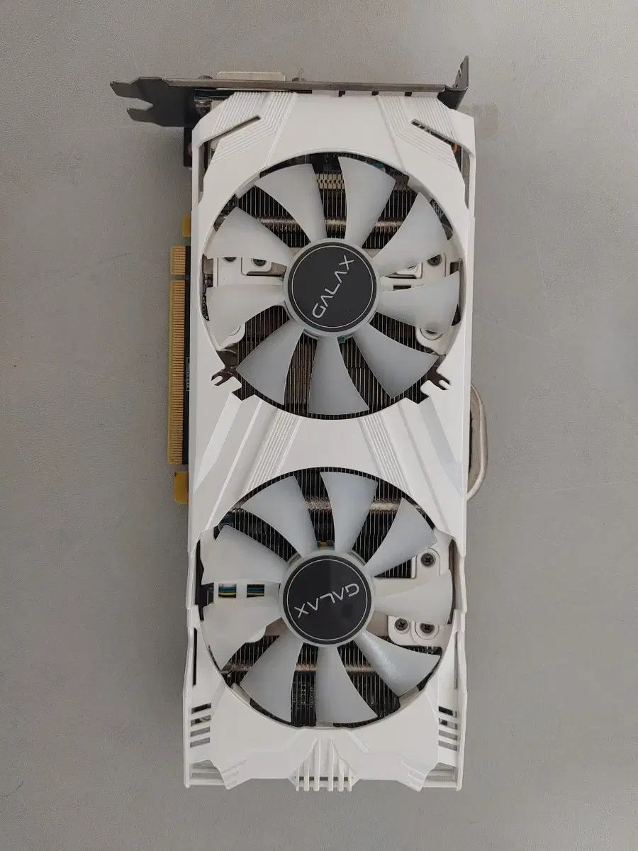 갤럭시 gtx 1060 3gb 화이트