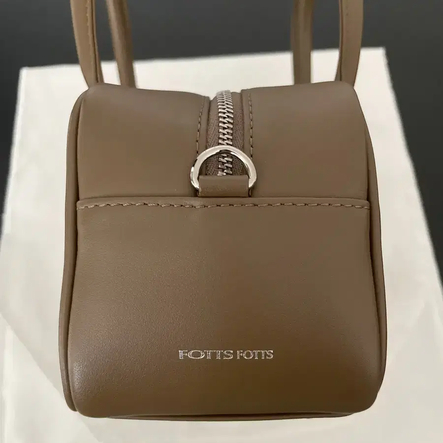 포츠포츠 fottsfotts BOX BAG 브라운