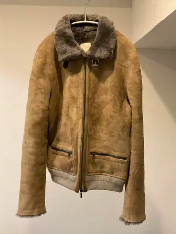 [ 주말 Sale! ] FACTOTUM 베이지 퍼 옷깃 가죽 자켓